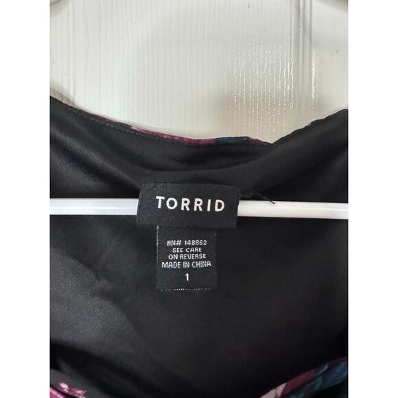 Women's Plus Torrid Floral Print Chiffon Lace Up Top size 1 in Black and Purple - Picture 4 of 4